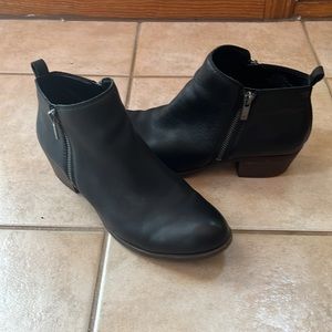 Lucky black leather ankle booties sz 8.5
